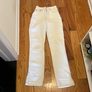 Cream Abercrombie curve love jeans!